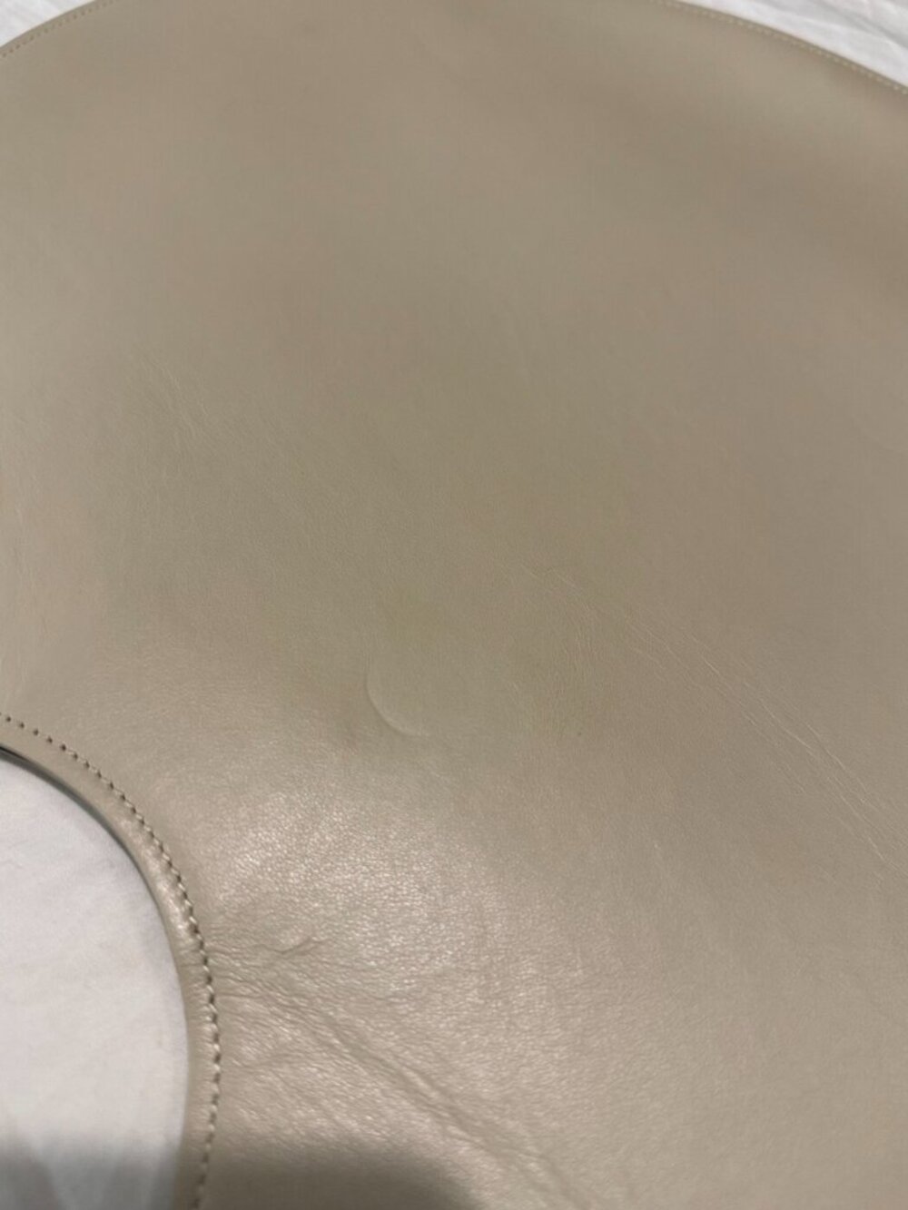Coperni Heart Medium Shoulder Bag Beige Taupe Calfskin SS 2024 - Picture 9 of 10